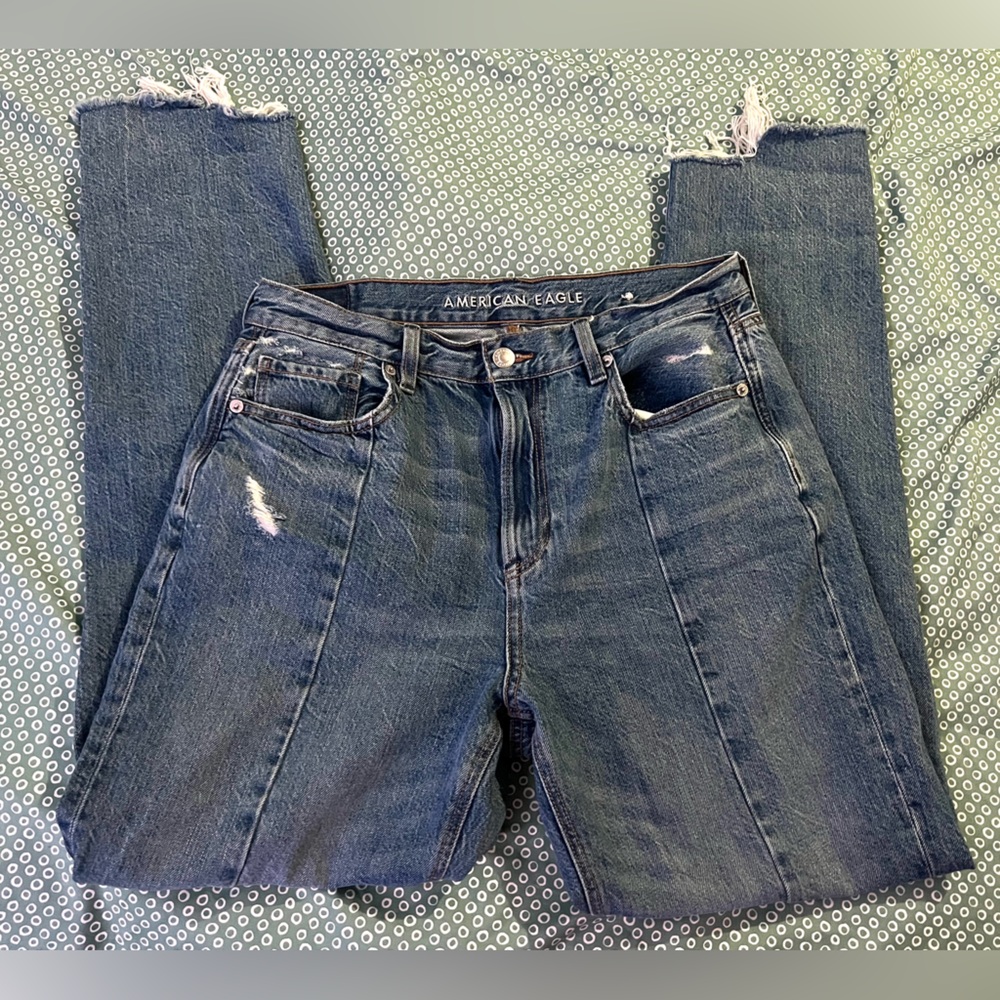 American eagle mom jeans